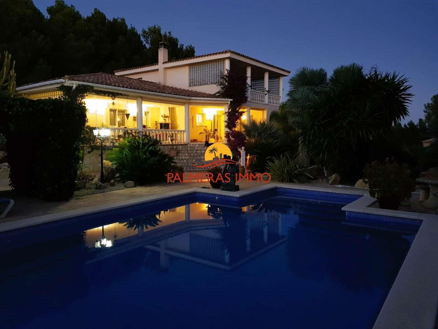 Chalet en Venta en L' Ametlla de Mar