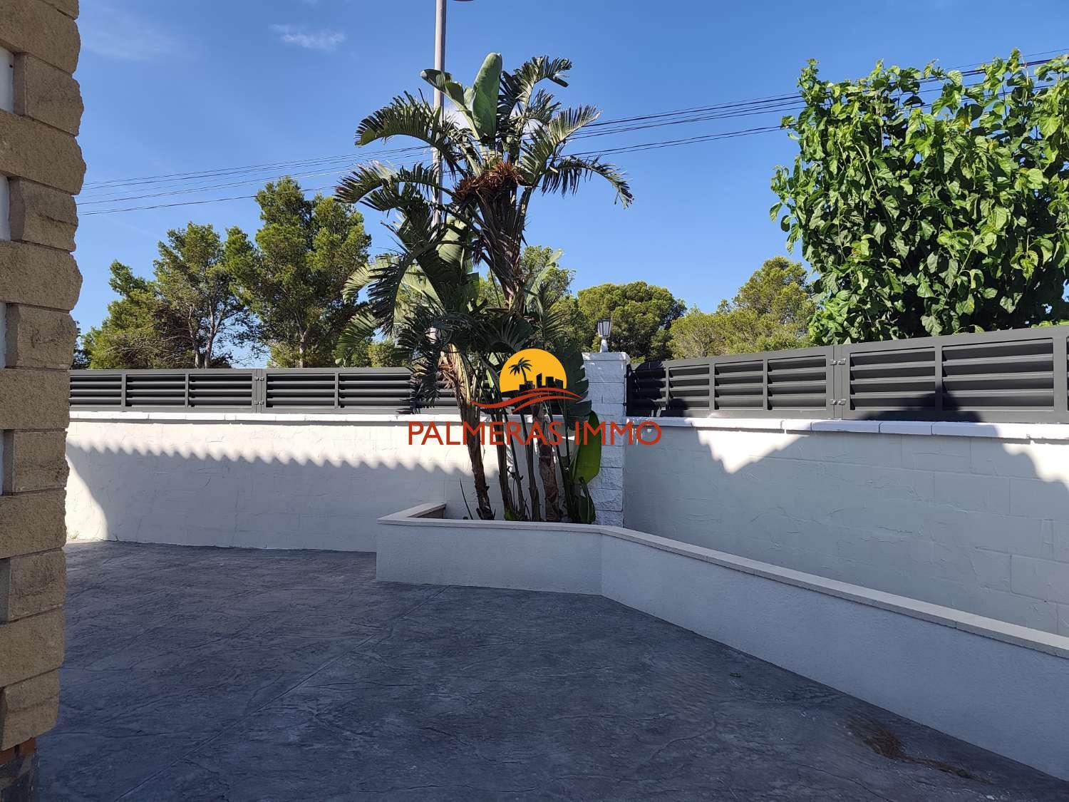 Chalet for Sale in Mont-roig del Camp