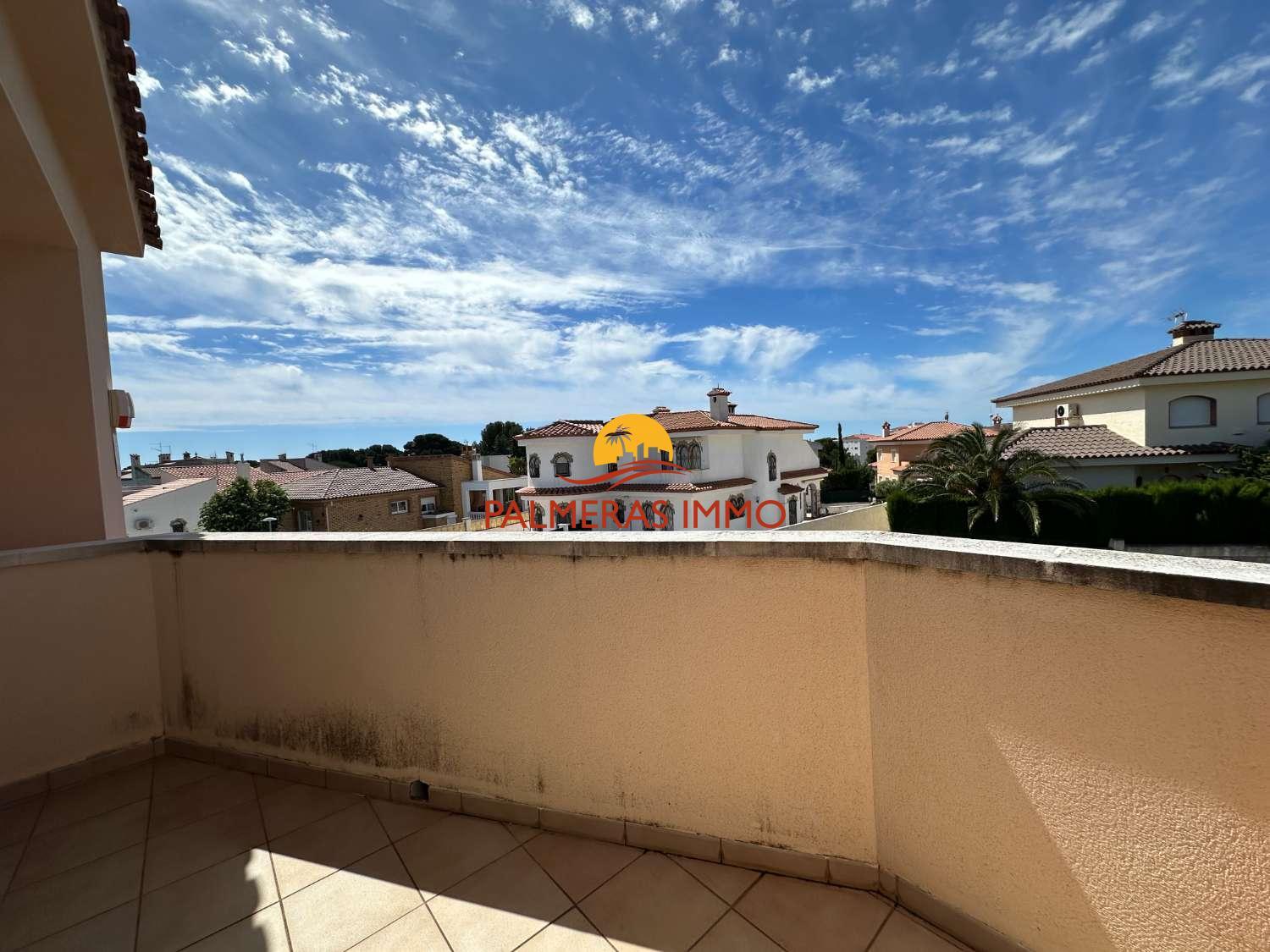 Semi-detached House for Sale in Mont-roig del Camp