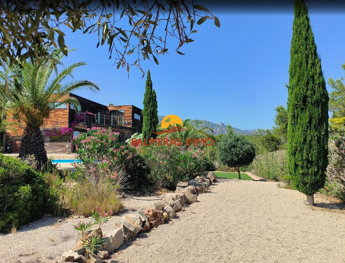 Chalet for Sale in L' Ametlla de Mar