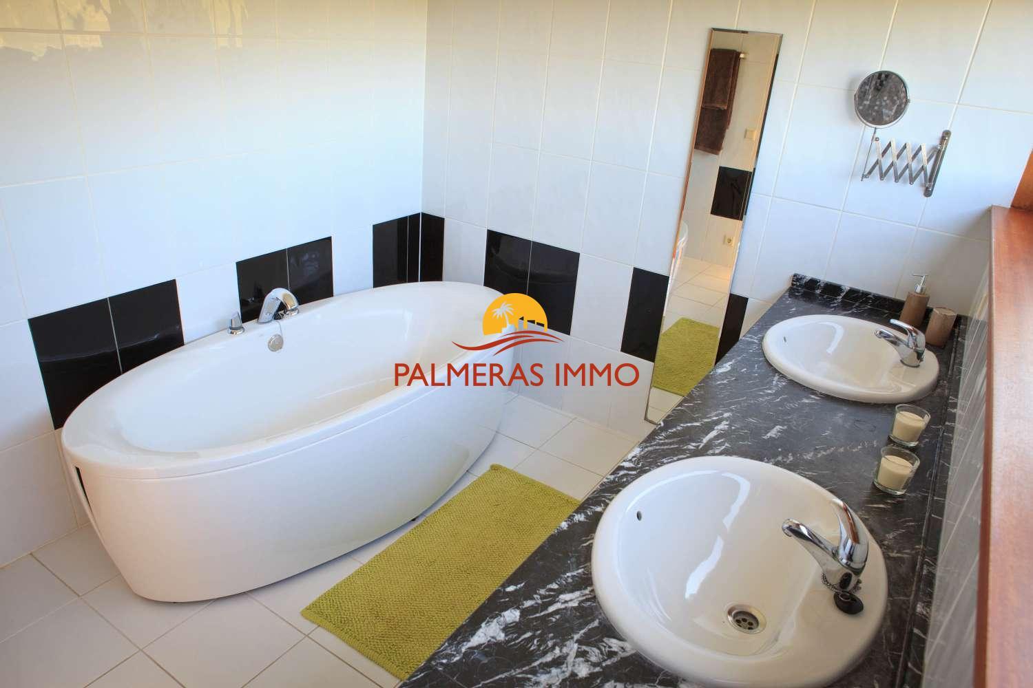 Chalet for Sale in L' Ametlla de Mar