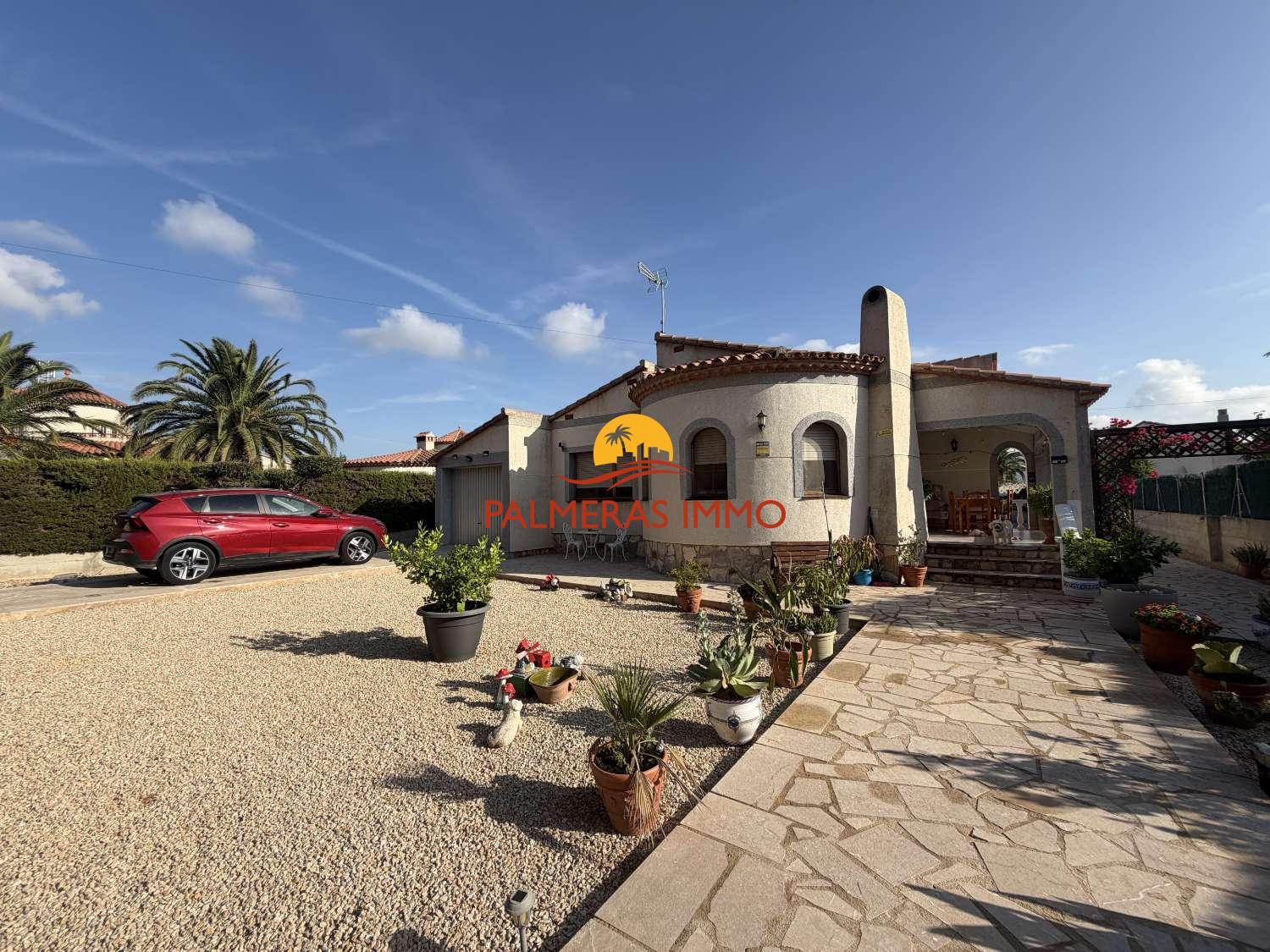 Chalet for Sale in L' Ametlla de Mar