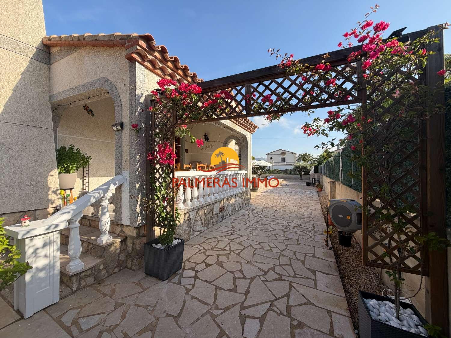 Chalet for Sale in L' Ametlla de Mar