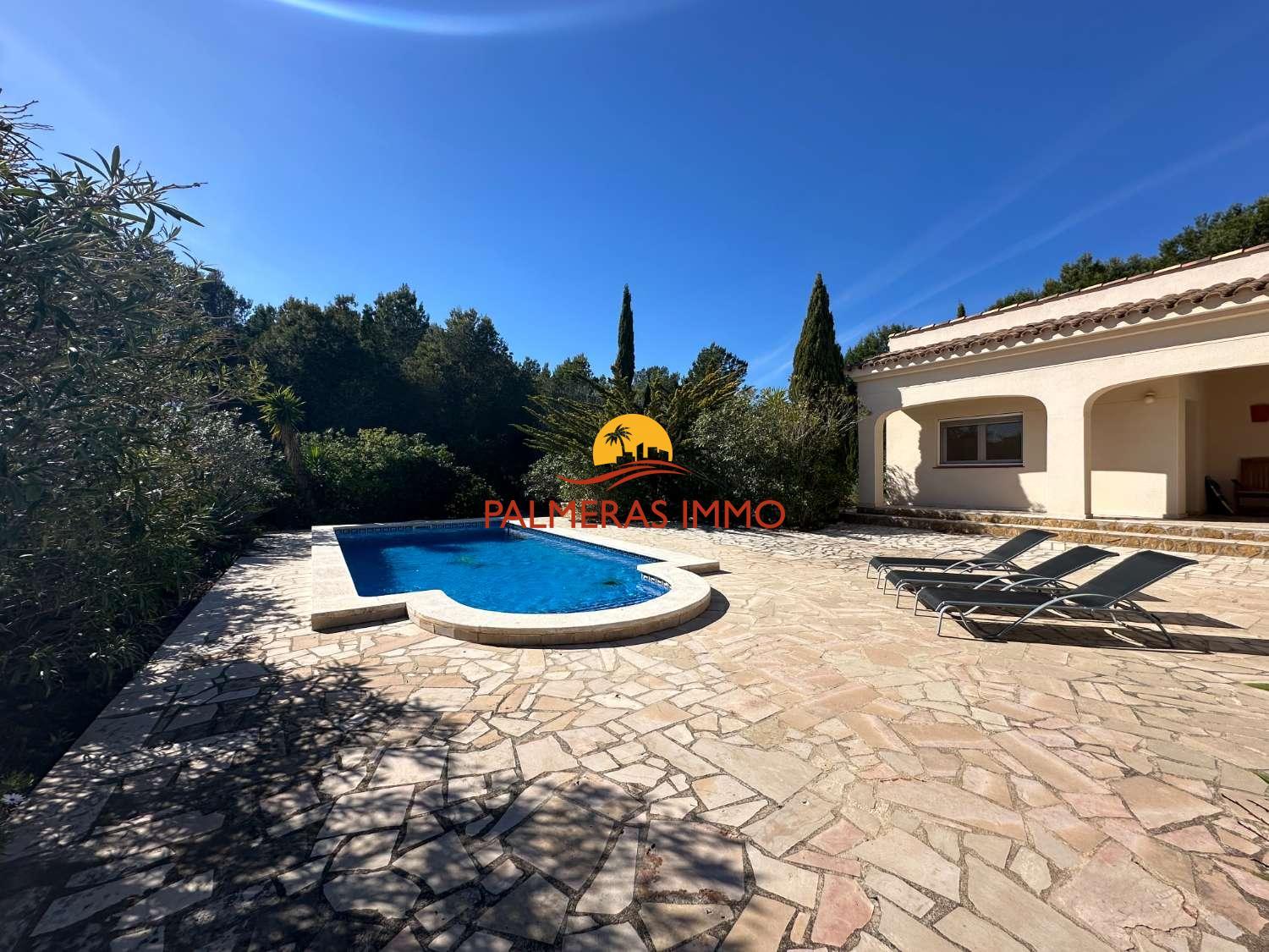 Chalet for Sale in L' Ametlla de Mar