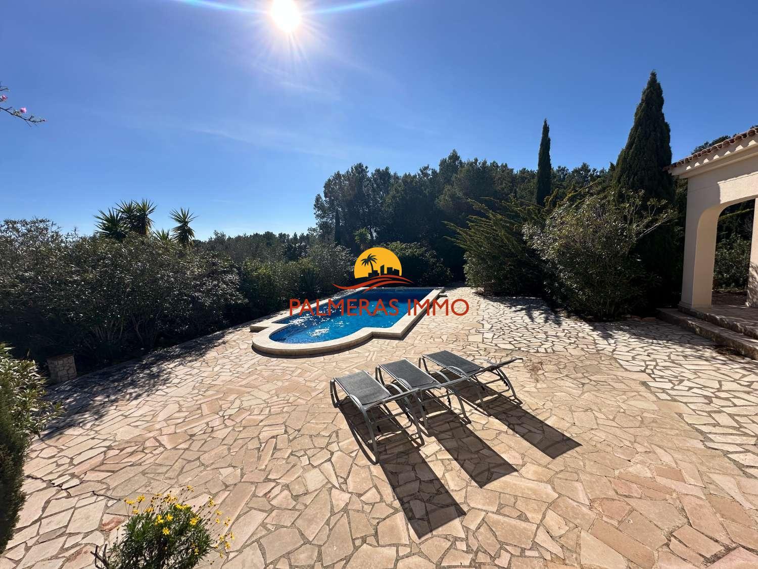 Chalet for Sale in L' Ametlla de Mar