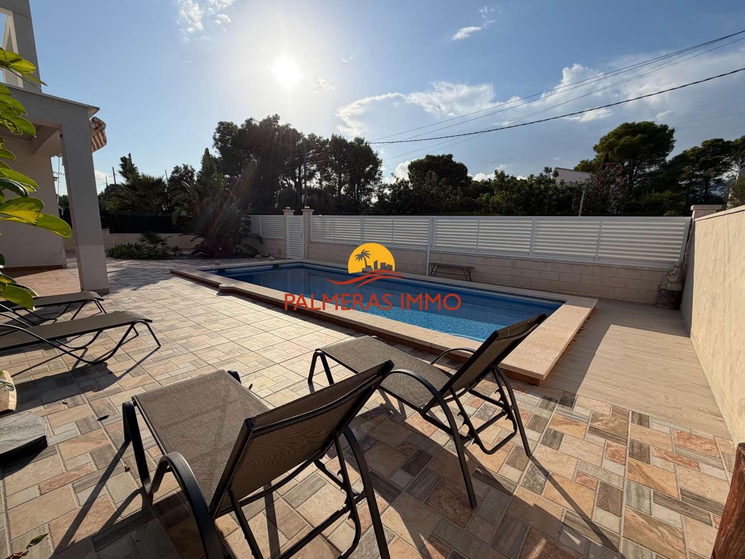 Villa for Sale in L' Ametlla de Mar