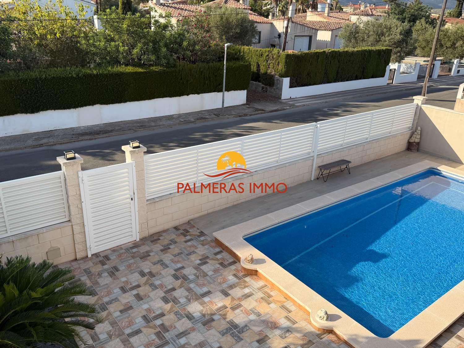 Villa for Sale in L' Ametlla de Mar