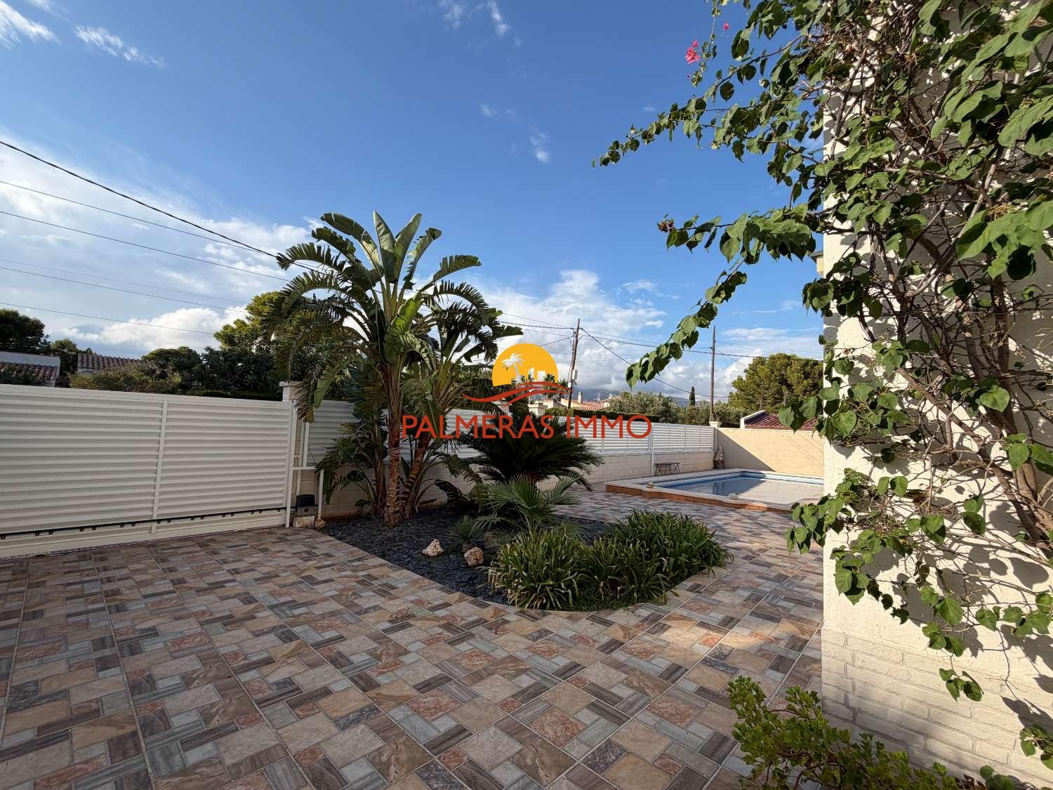 Villa for Sale in L' Ametlla de Mar