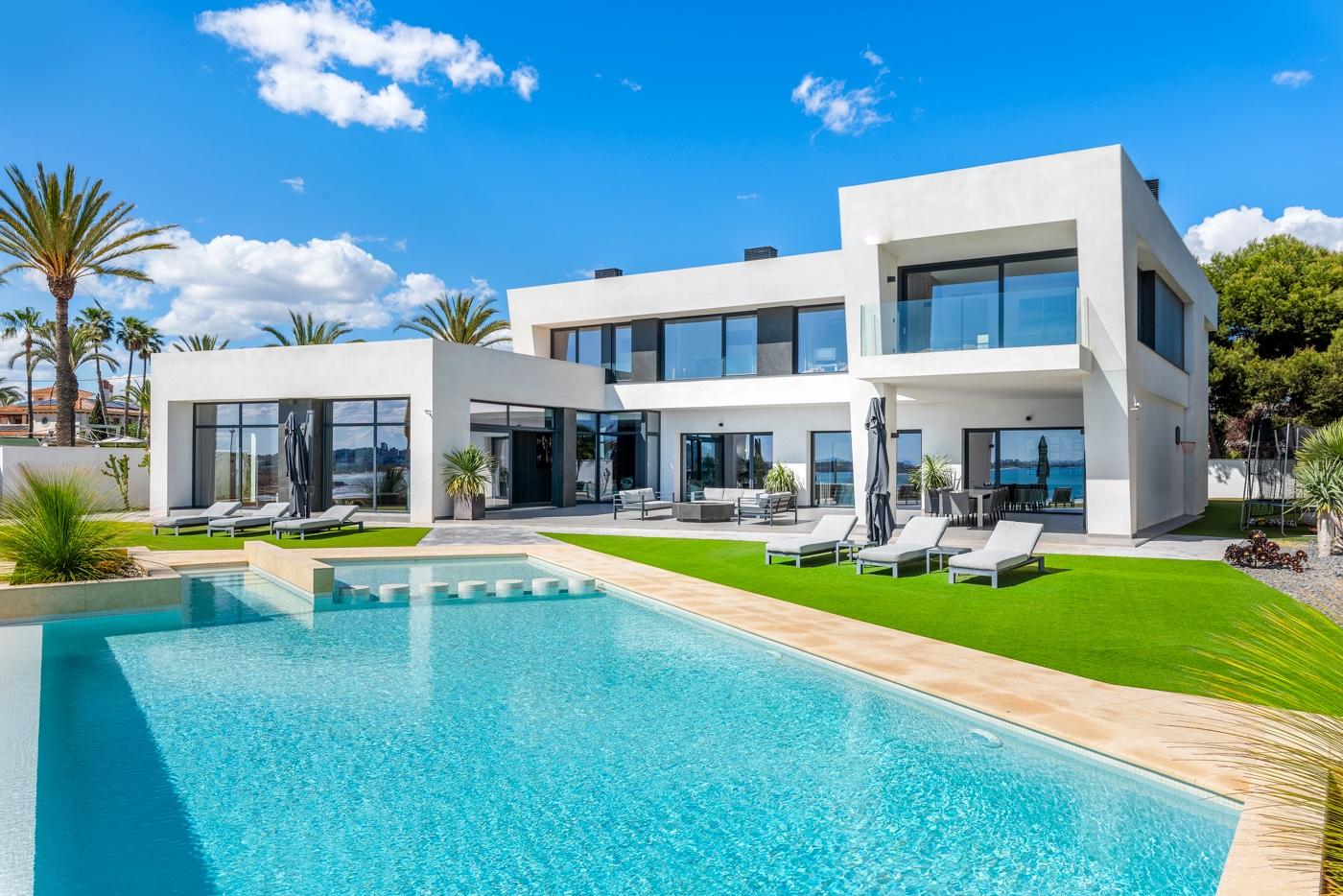 Villa en Venta en Orihuela