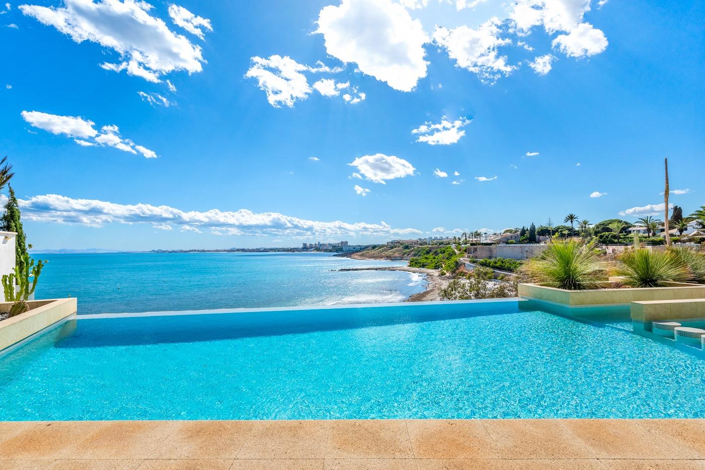 Villa en Venta en Orihuela