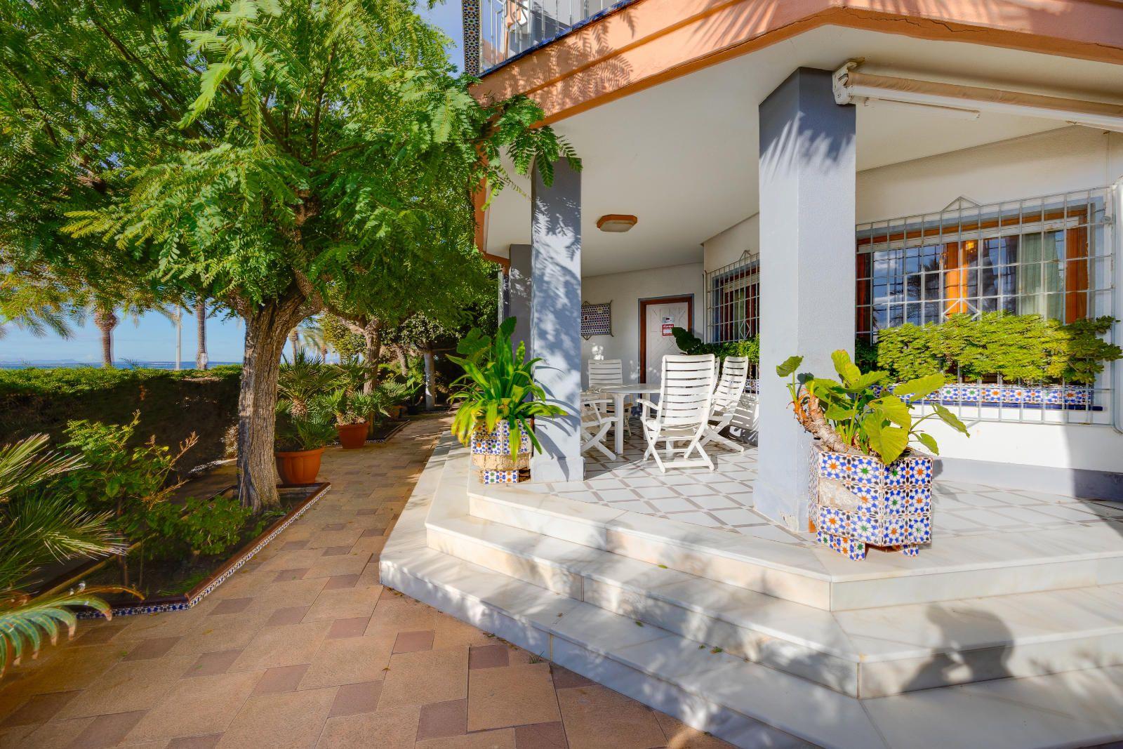Villa en Venta en Santa Pola