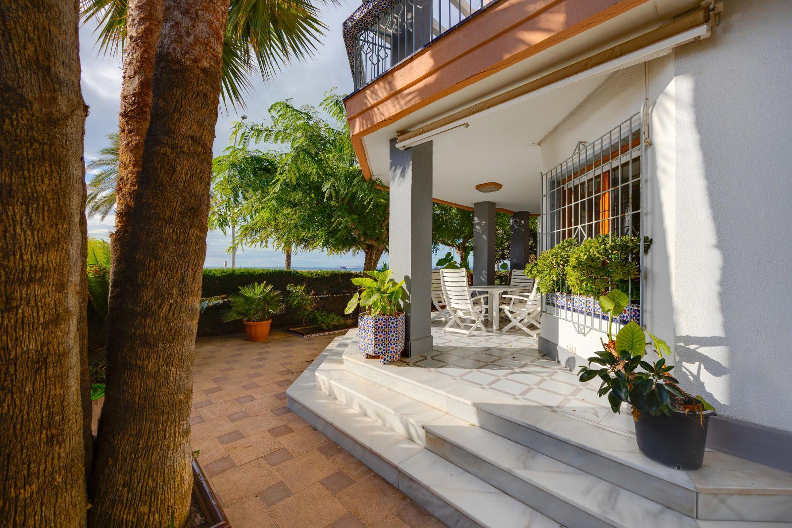 Villa en Venta en Santa Pola