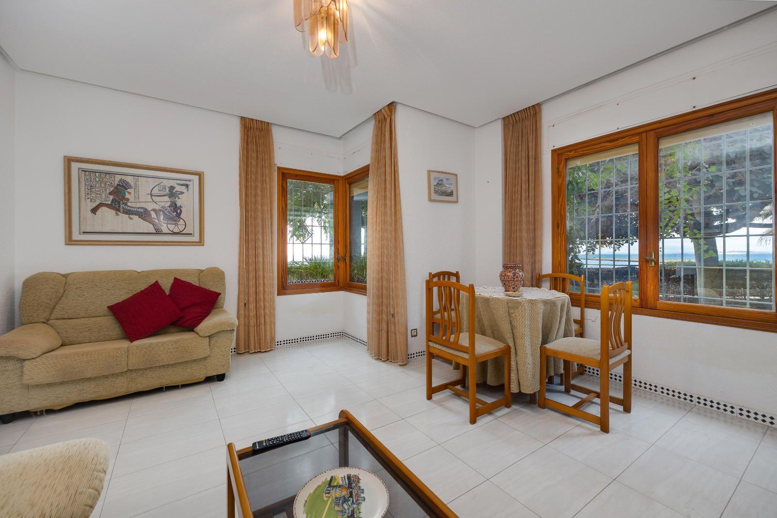 Villa en Venta en Santa Pola