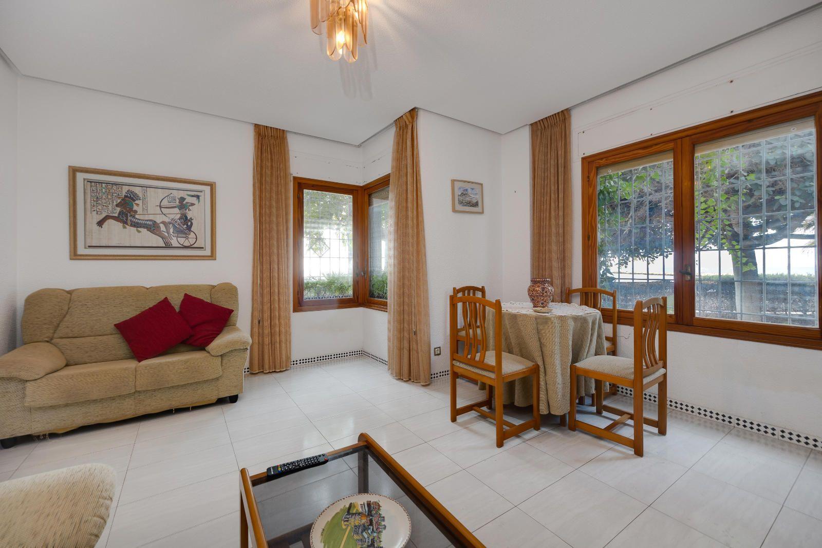 Villa en Venta en Santa Pola