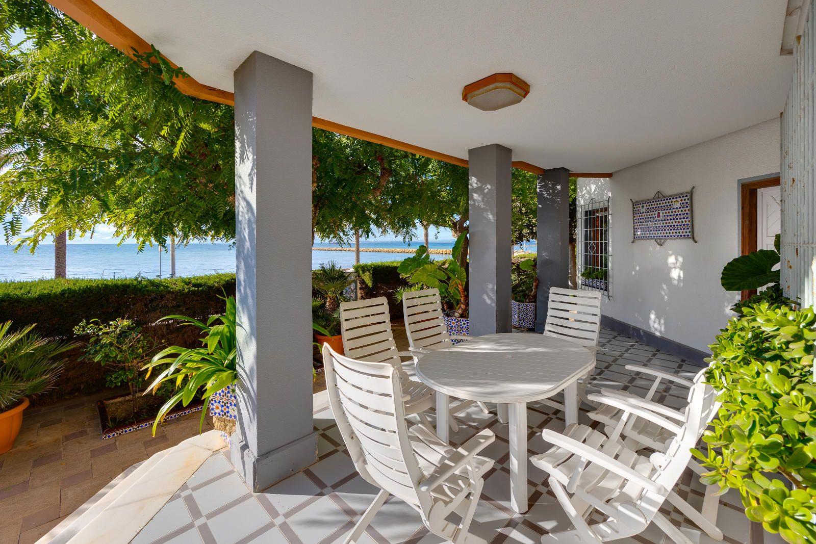 Villa en Venta en Santa Pola