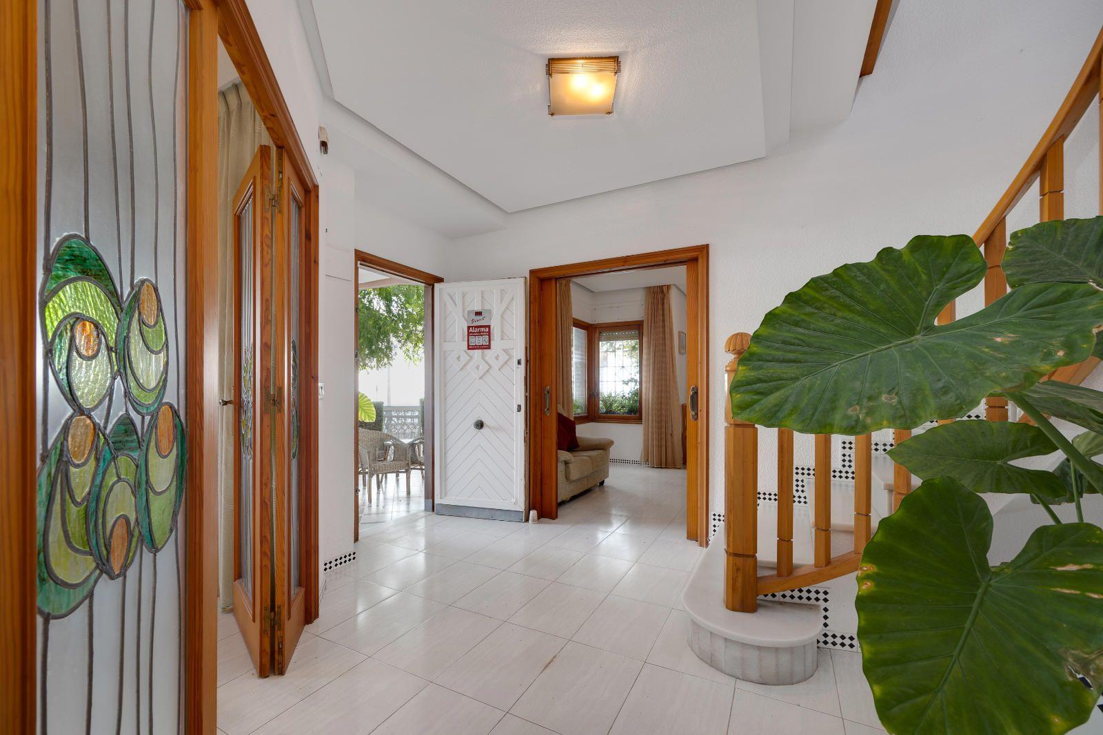 Villa en Venta en Santa Pola