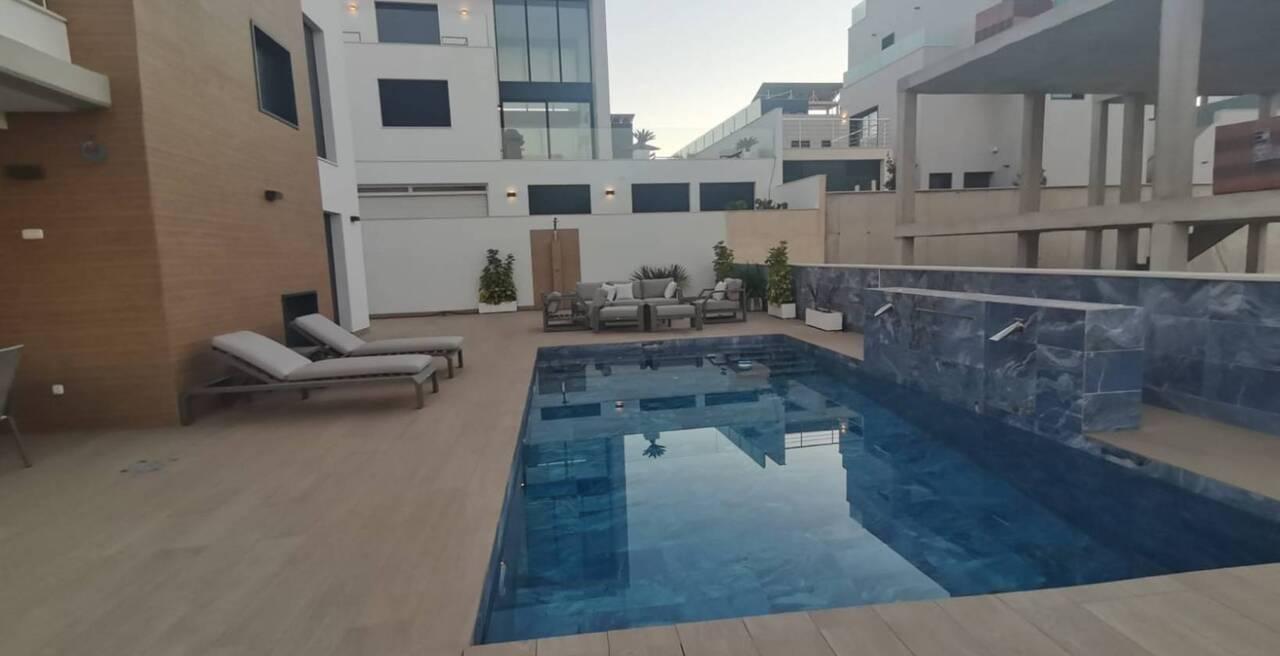 Villa en Venta en Orihuela