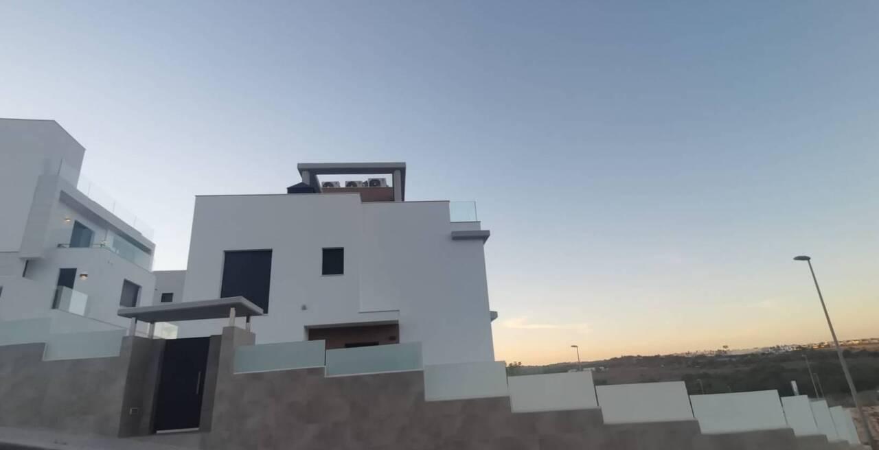 Villa en Venta en Orihuela