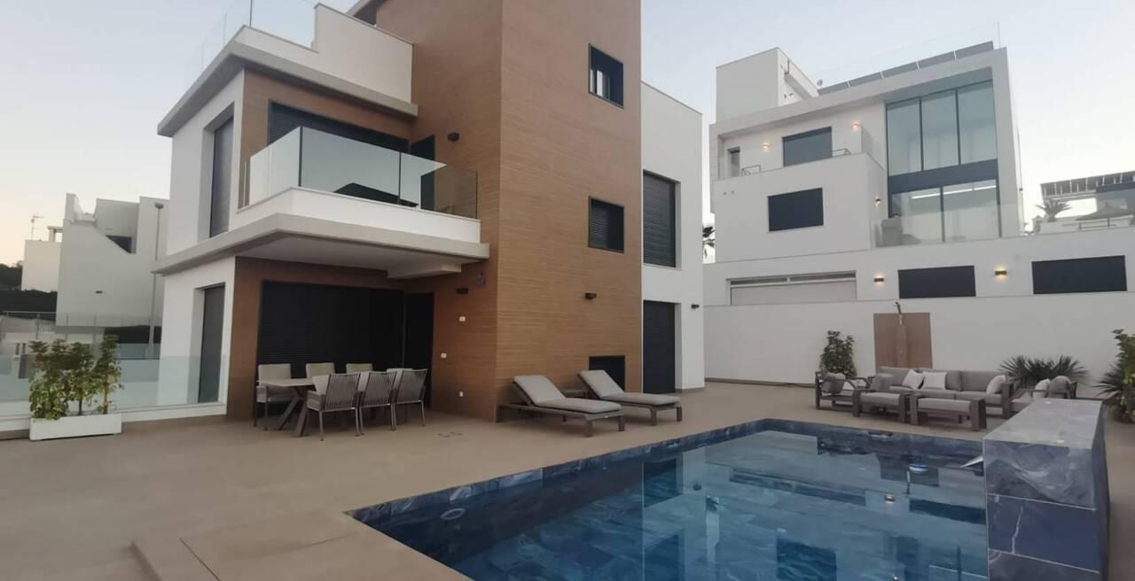 Villa en Venta en Orihuela