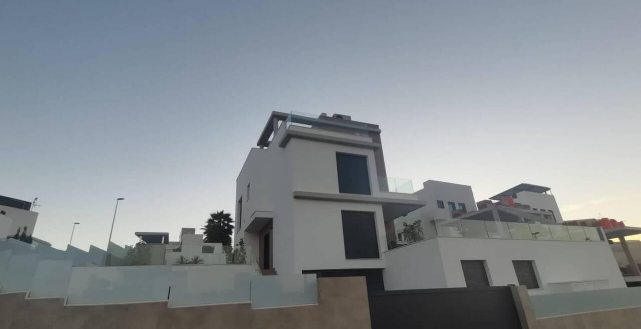 Villa en Venta en Orihuela