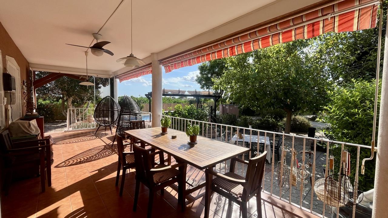 Villa en Venta en Orihuela