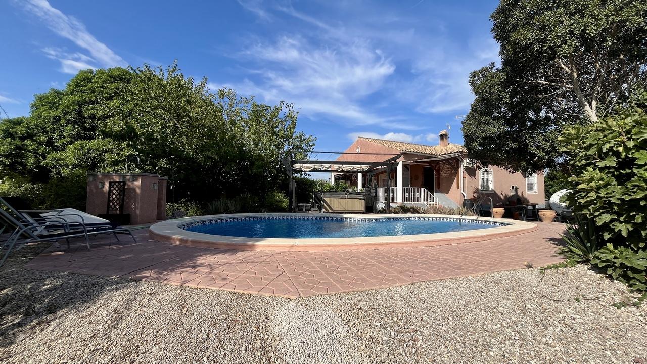 Villa en Venta en Orihuela