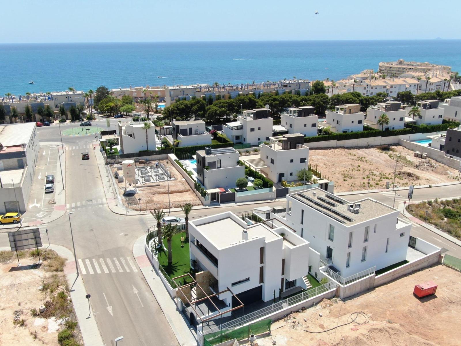 Villa for Sale in Orihuela