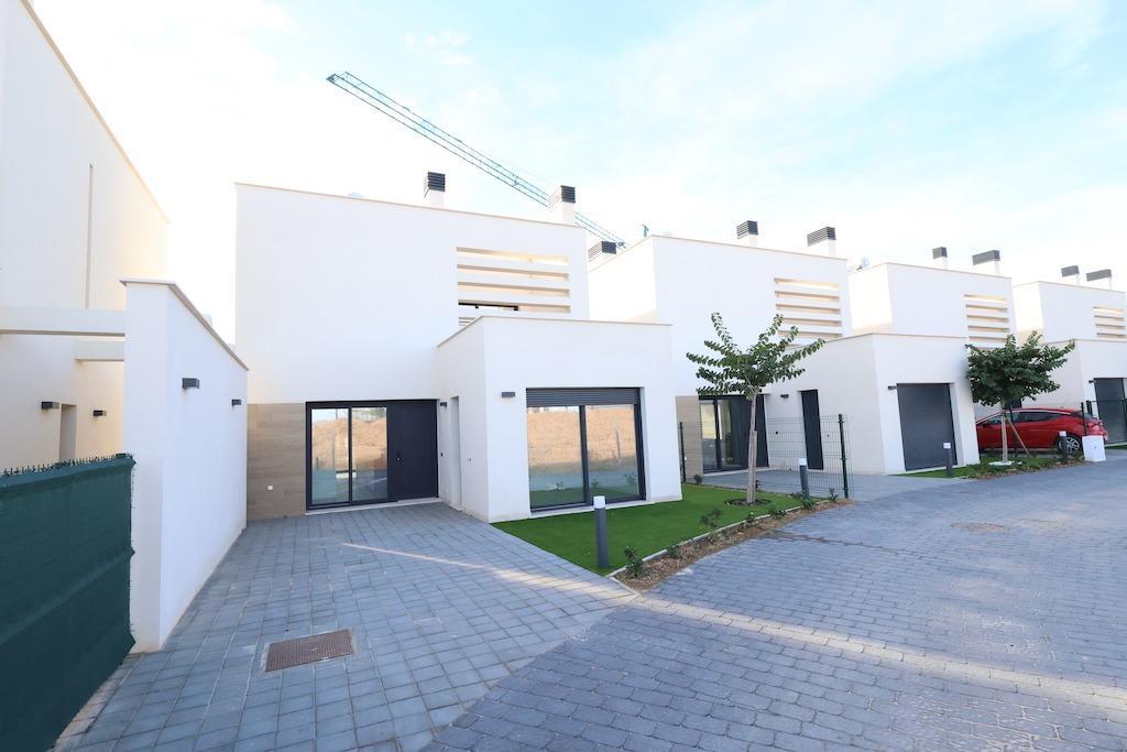 Villa for Sale in Los Alcázares