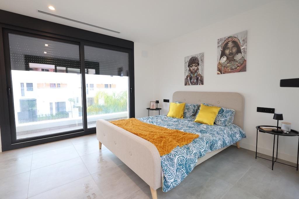Villa for Sale in Los Alcázares