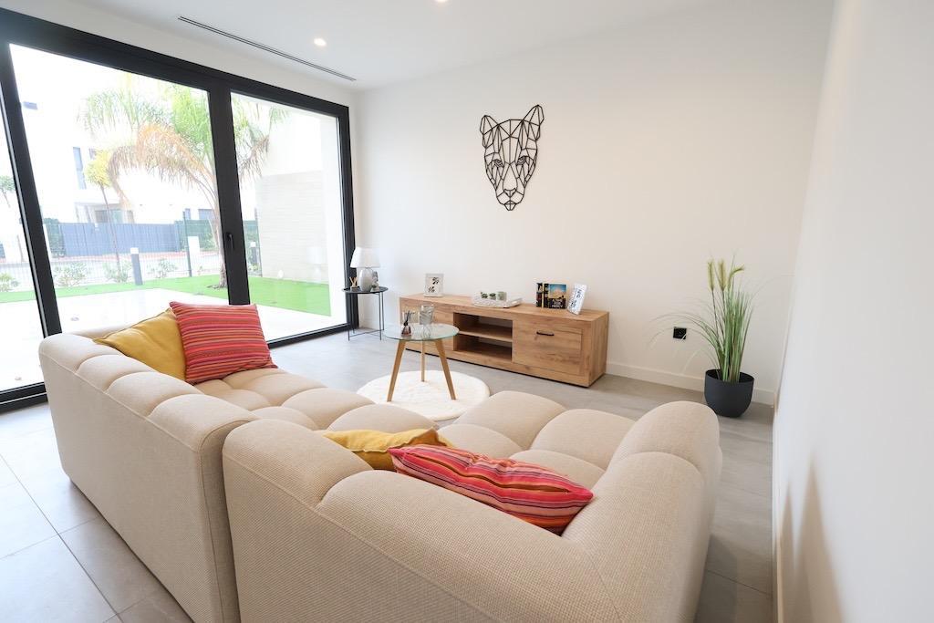 Villa for Sale in Los Alcázares