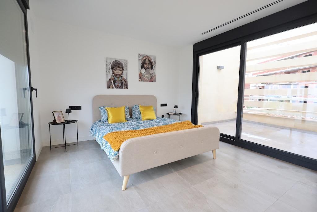 Villa for Sale in Los Alcázares