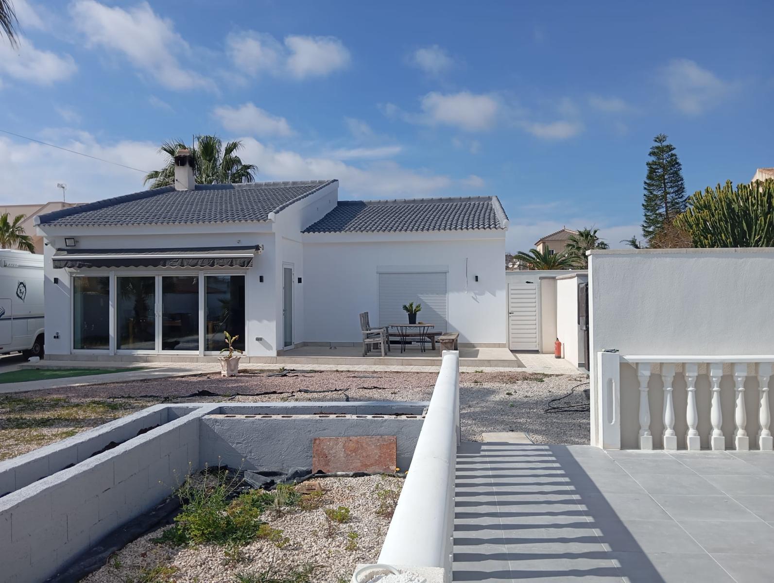 Villa en Venta en Orihuela