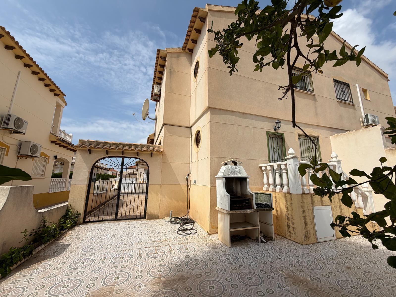 Villa en Venta en Orihuela
