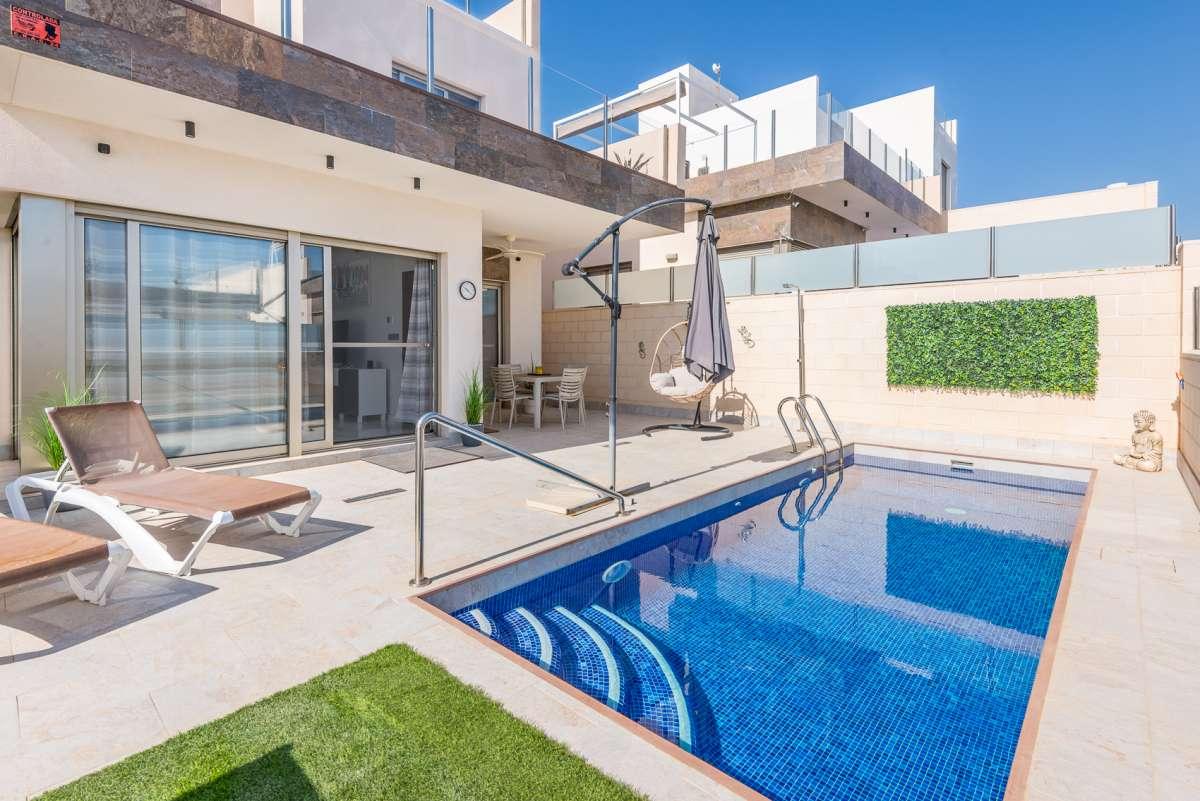 Villa en Venta en Orihuela
