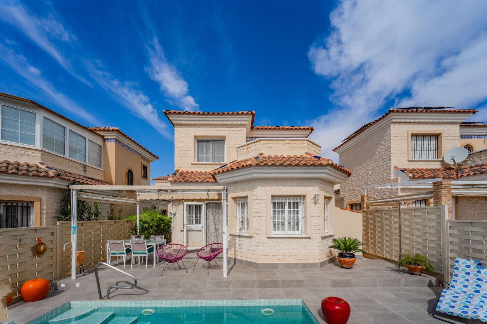 Villa en Venta en Guardamar del Segura