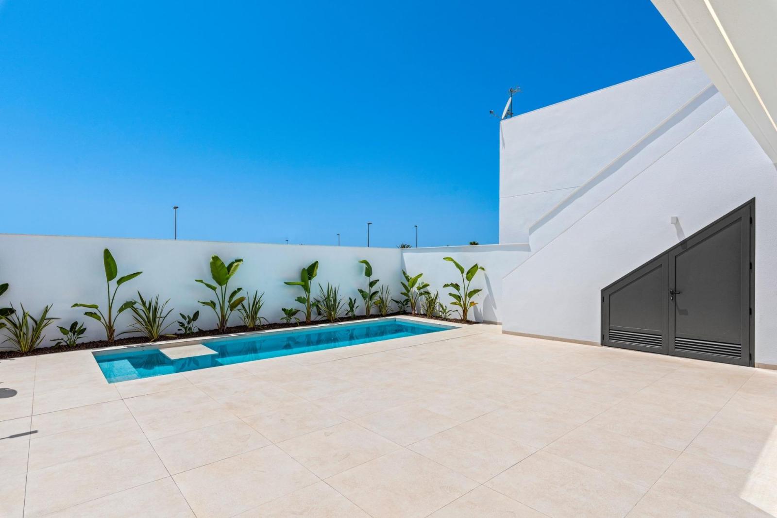 Villa for Sale in Los Alcázares