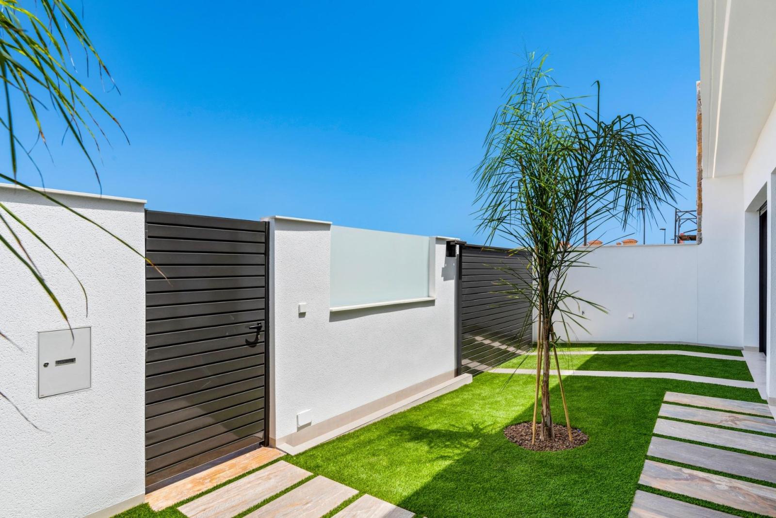 Villa for Sale in Los Alcázares