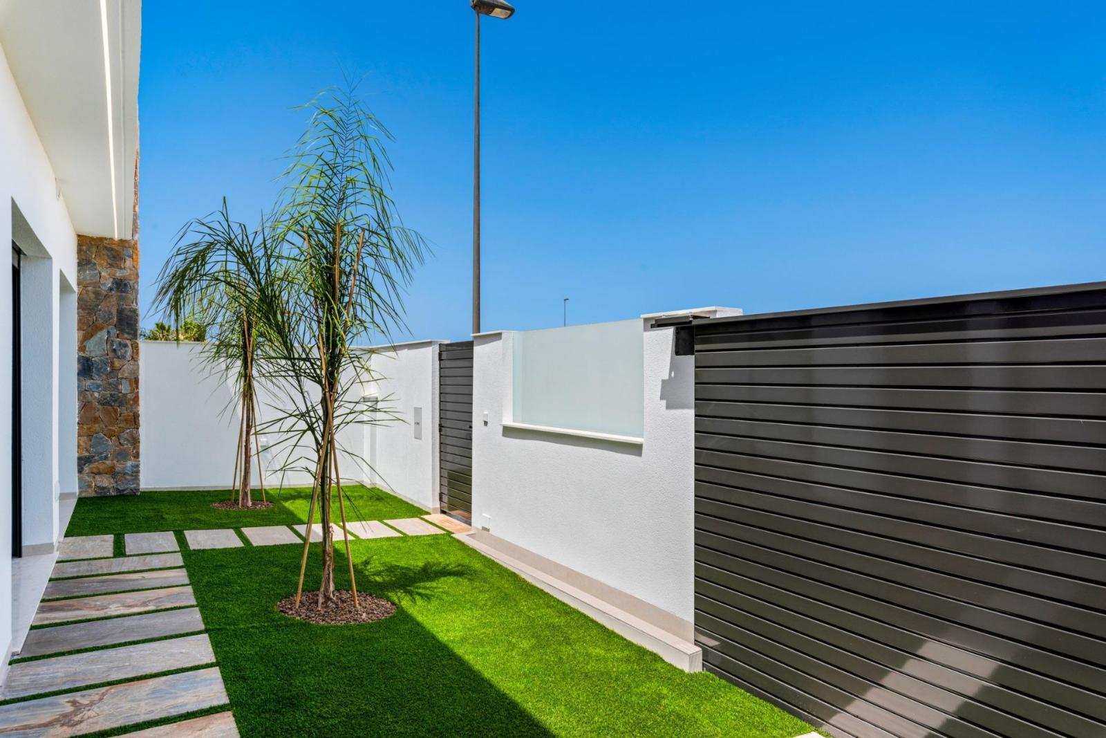 Villa for Sale in Los Alcázares