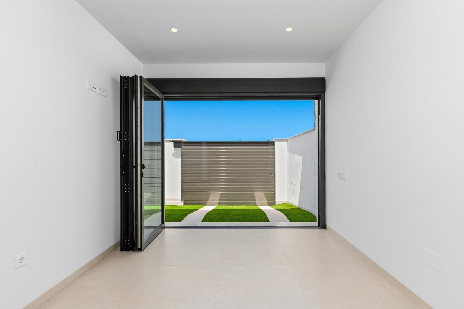 Villa for Sale in Los Alcázares