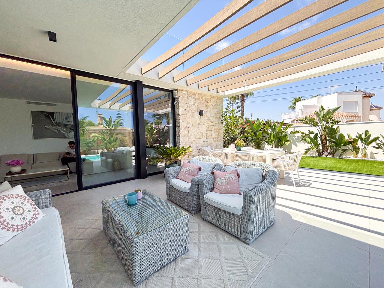 Villa for Sale in Orihuela
