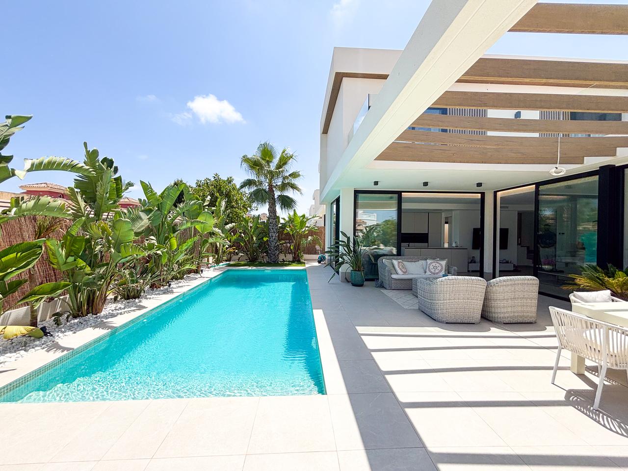 Villa for Sale in Orihuela