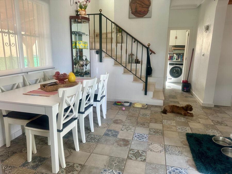 Villa for Sale in Algorfa