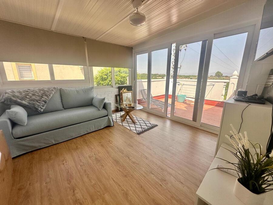 Villa for Sale in Algorfa