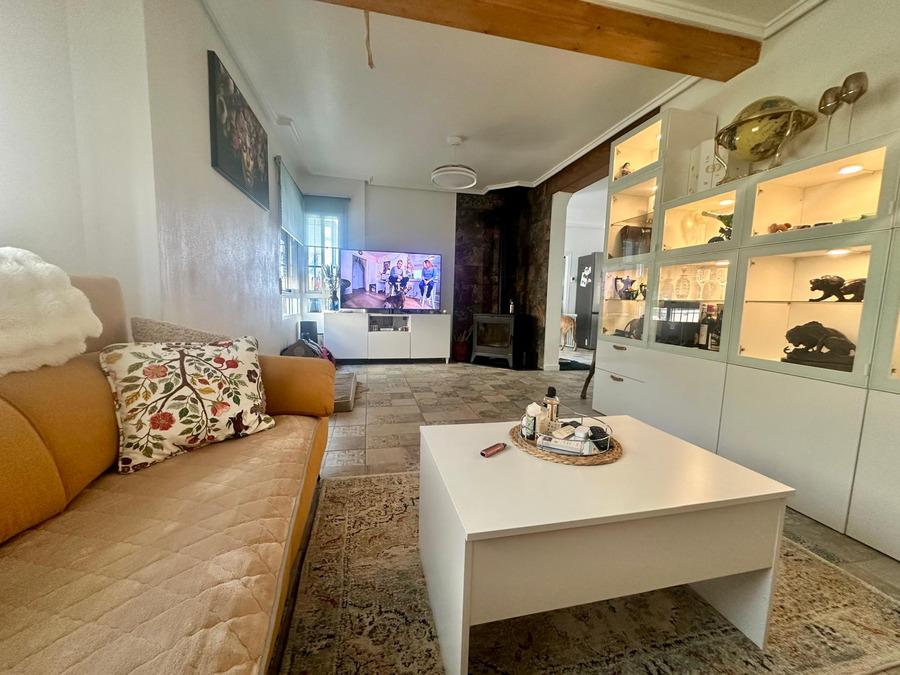 Villa for Sale in Algorfa