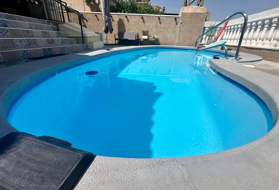 Villa for Sale in Algorfa