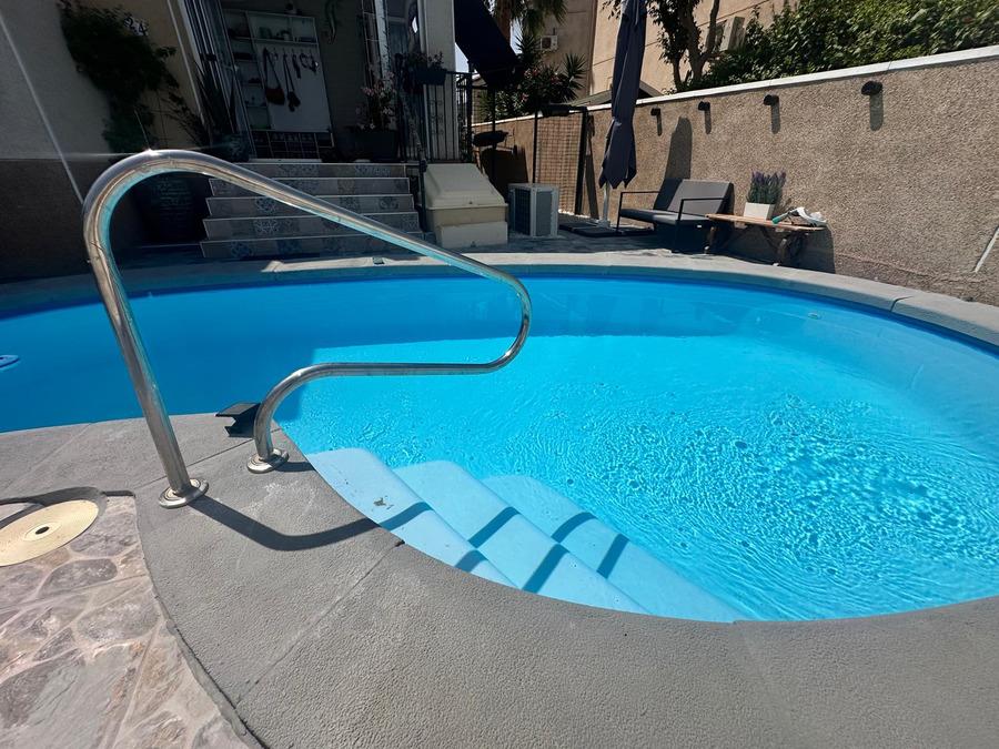 Villa for Sale in Algorfa