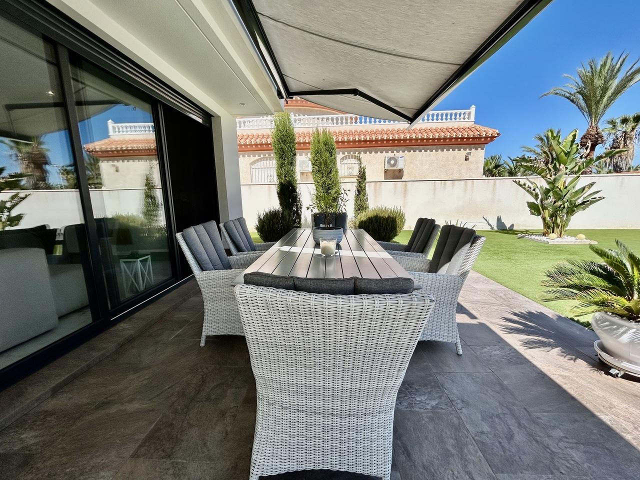 Villa for Sale in Cartagena