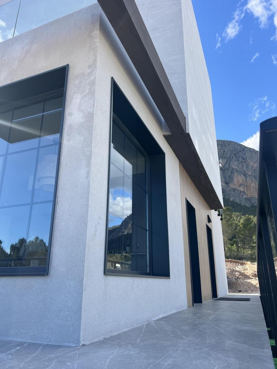 Villa en Venta en Polop