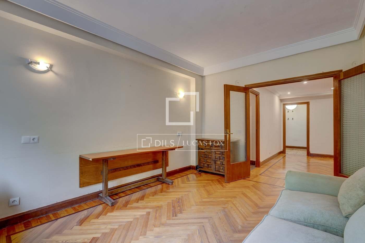 Apartment for Sale in San Sebastián