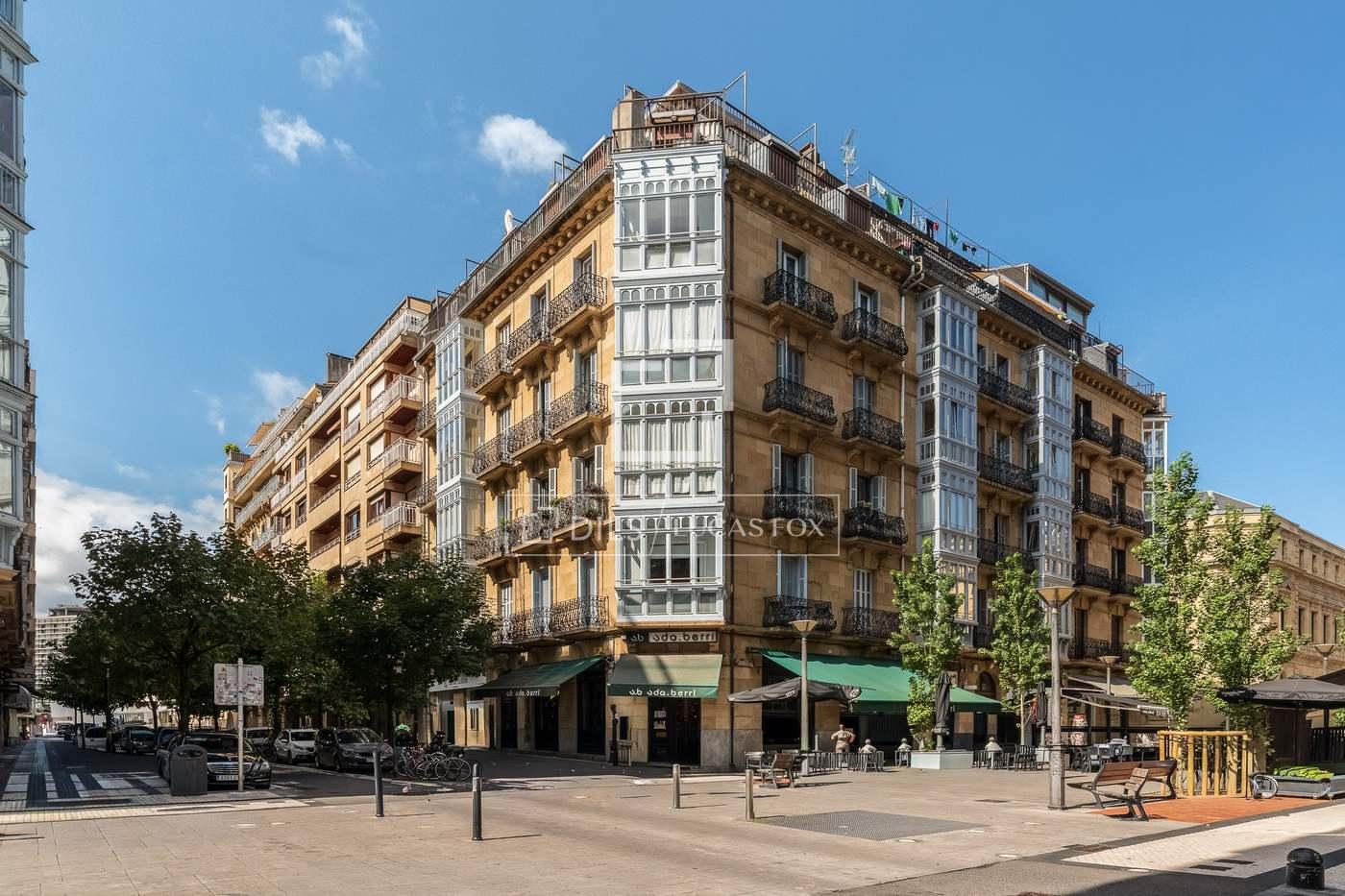 Apartment for Sale in San Sebastián